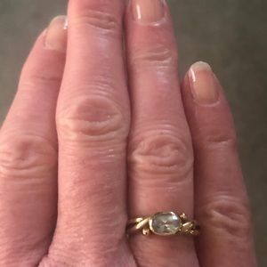 Aquamarine & gold ring